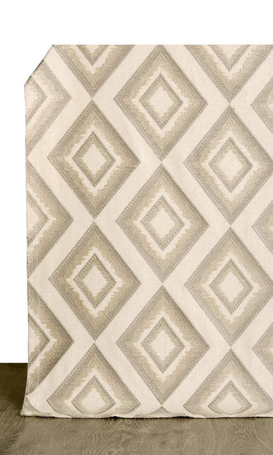 Diamond Patterned Curtains (Beige/ Brown)